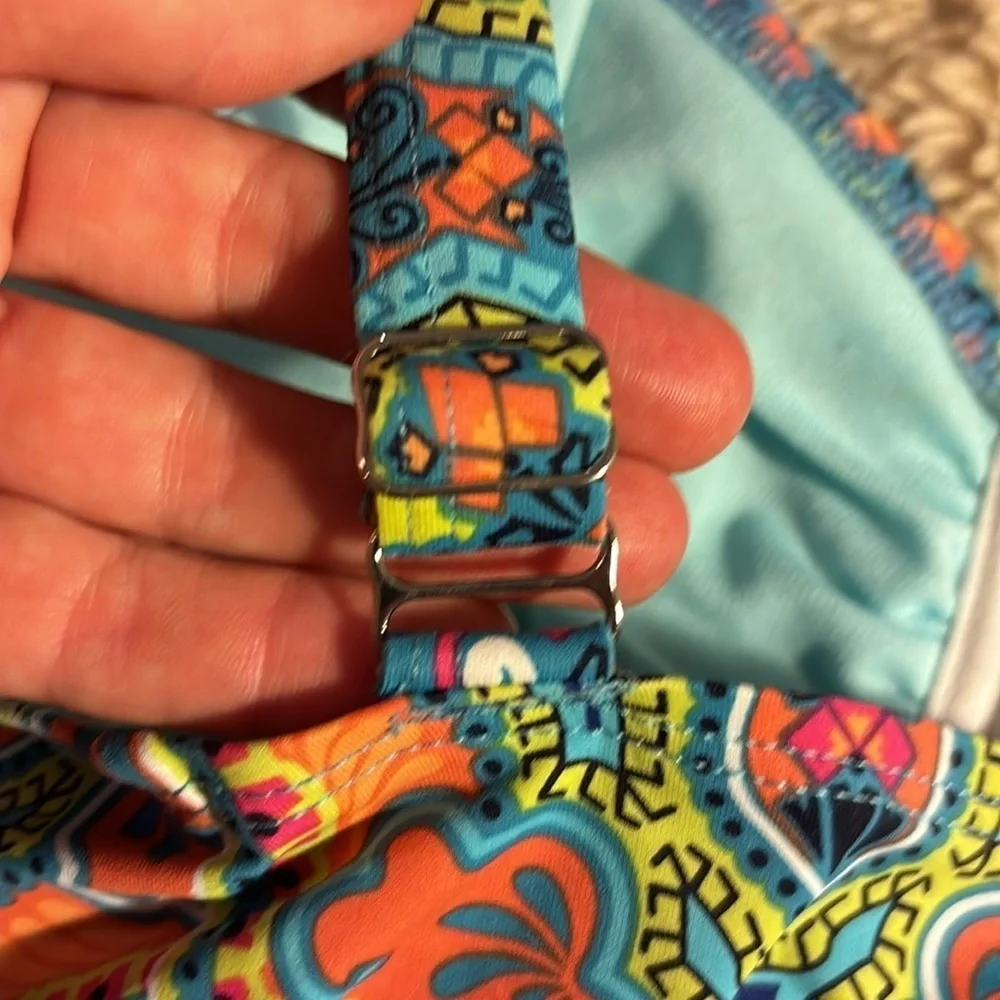 Colorful 2 piece tankini bathing suit. Top is has underwire and lined.